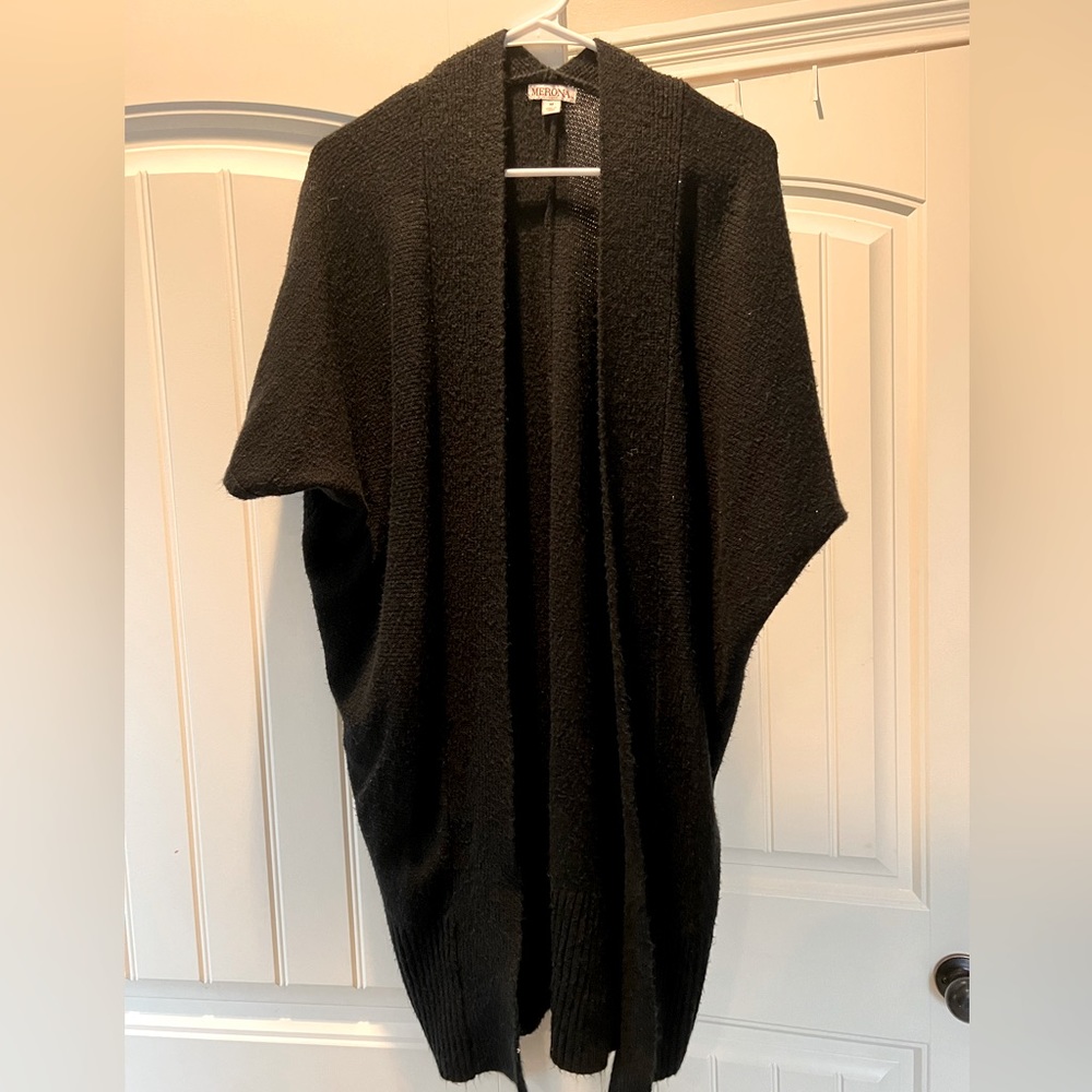 Woman’s Merona black short sleeve Merona top